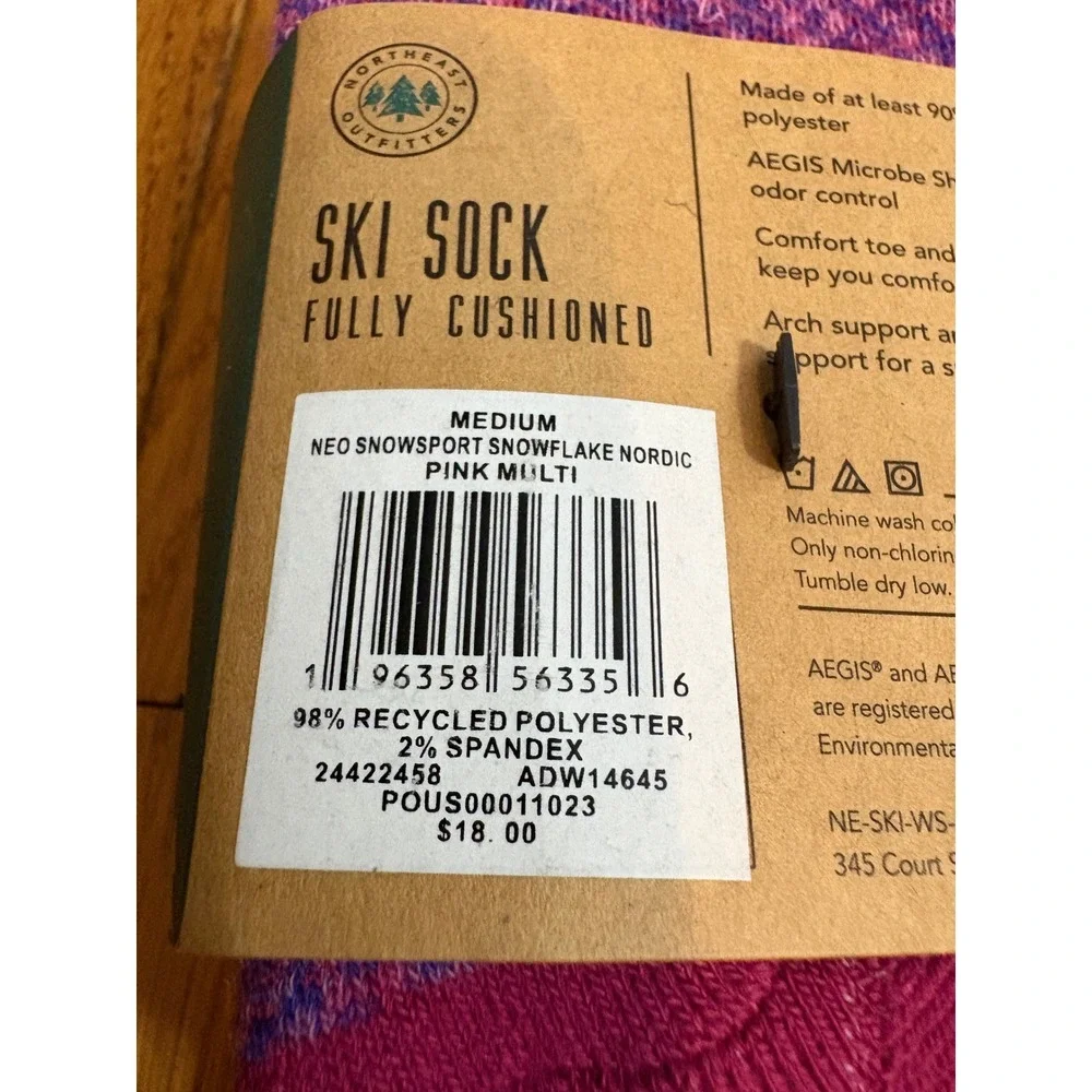 New Northeast Outfitters Ski Socks Womens 2‎ Pairs Snowflake Nordic Pink Multi